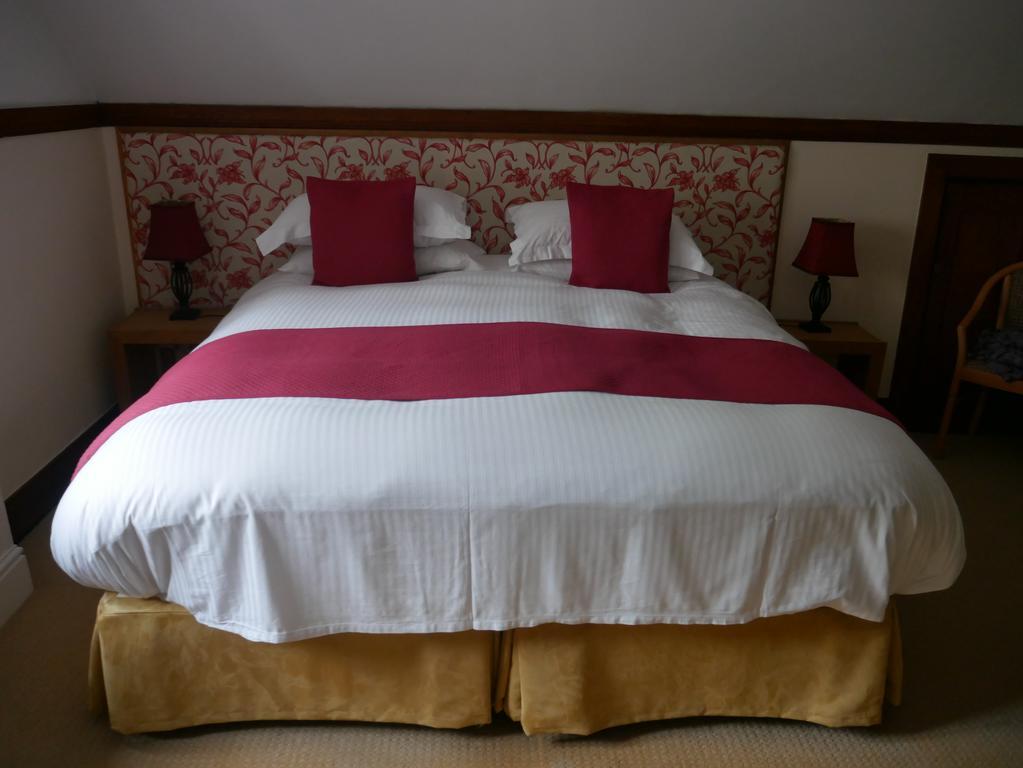 Windermere Motor Boat Racing Club Guest House Боунес он Уиндърмиър Екстериор снимка